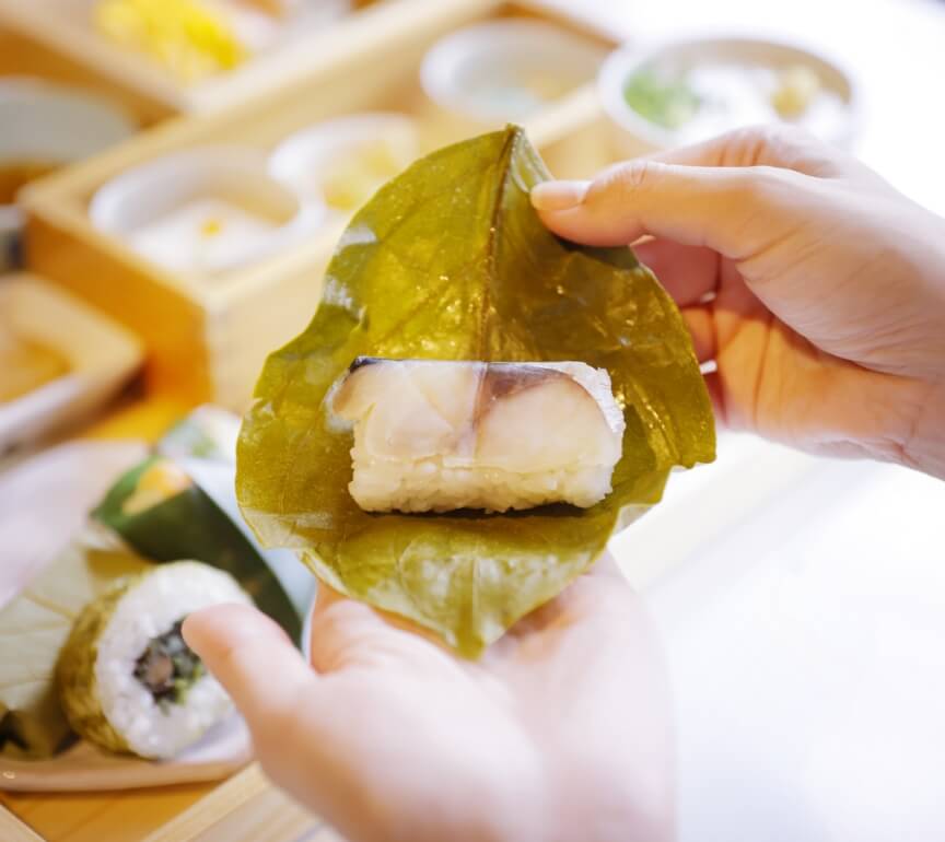 奈良の名産を食べる