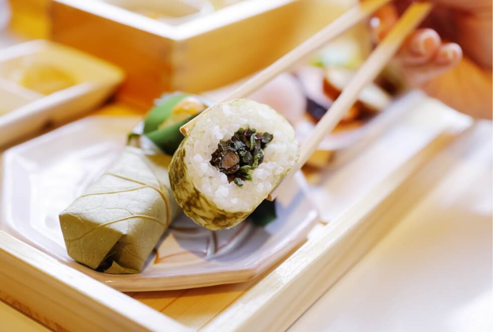 名物のいざさ寿司