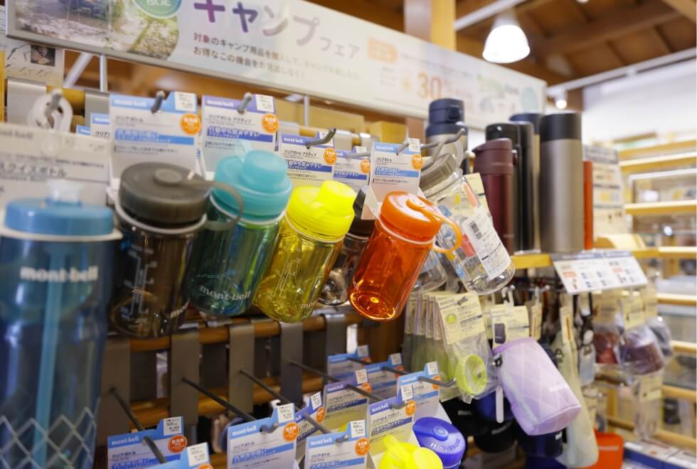 アウトドア小物も多数取り揃えています