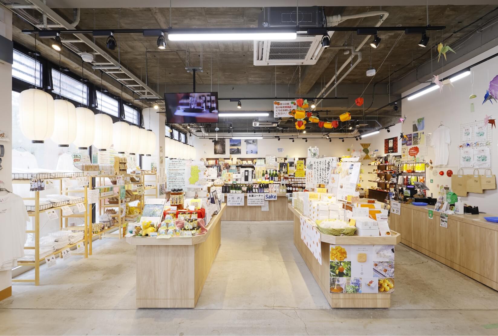 東大寺 門前市場の店舗内写真