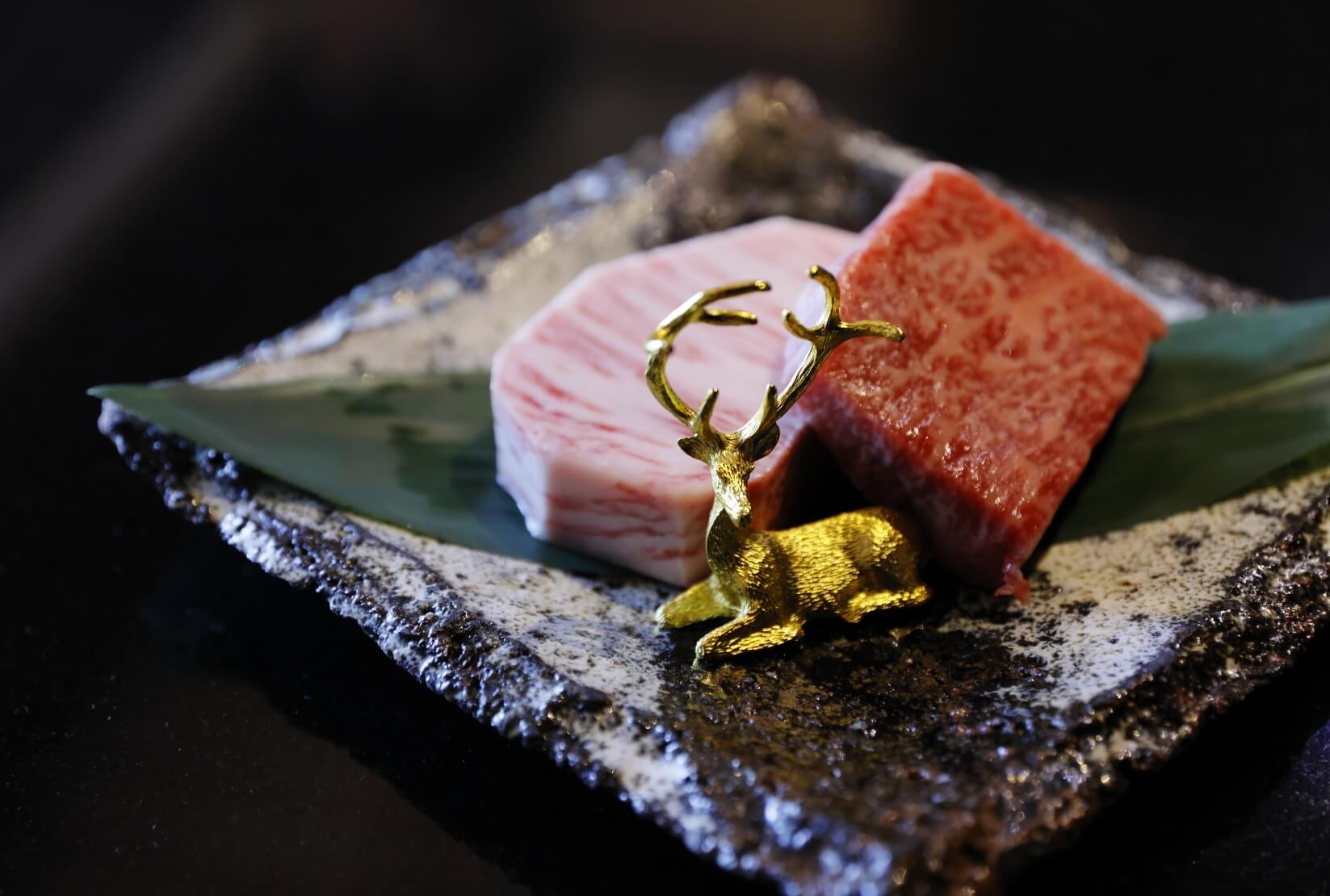 美しいサシが輝く山形牛と神戸牛