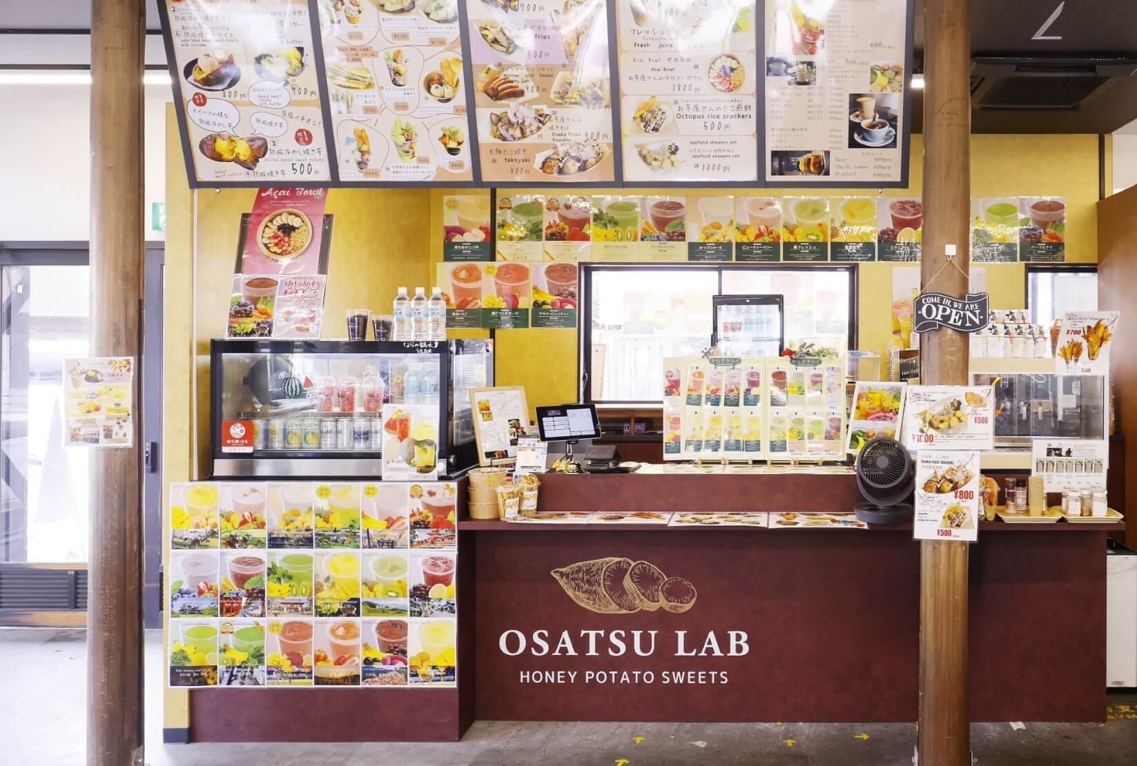 OSTSU LABのカウンター