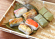 【ゐざさ】蒸し柿の葉寿司天ぷらセット